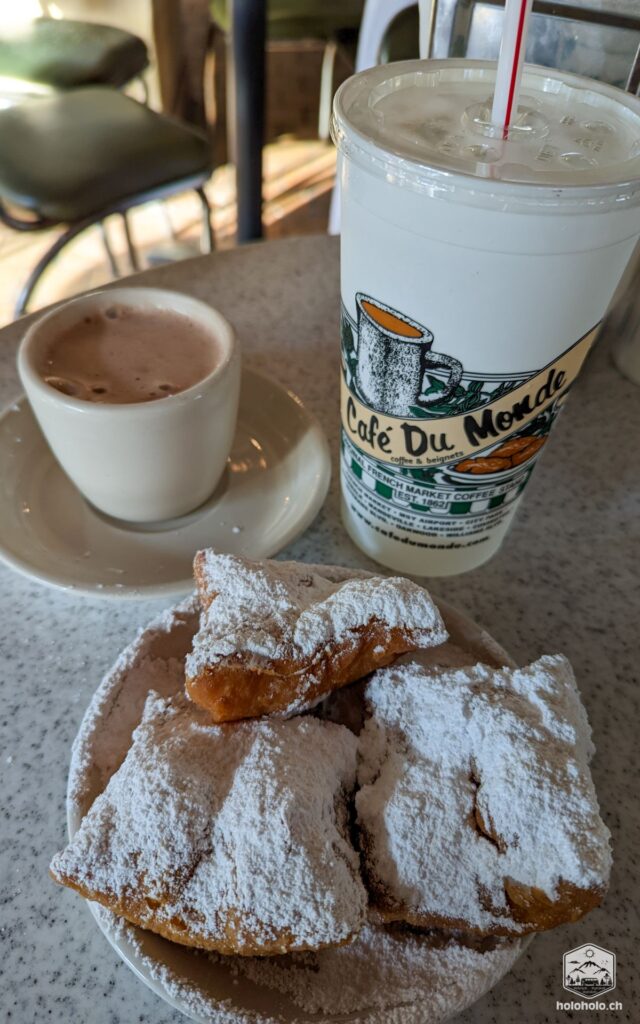 Cafe du Monde in New Orleans